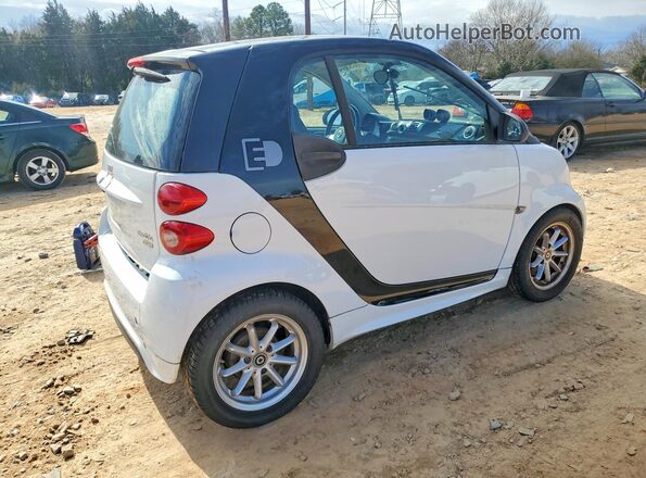 WMEEJ9AA9GK842317 2016 SMART FORTWO Белый Передняя правая четверть