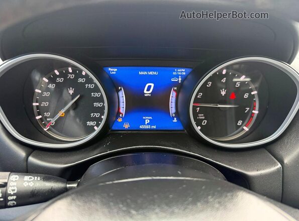 ZN661XUS7KX335888 2019 MASERATI LEVANTE Белый Вид щитка приборов