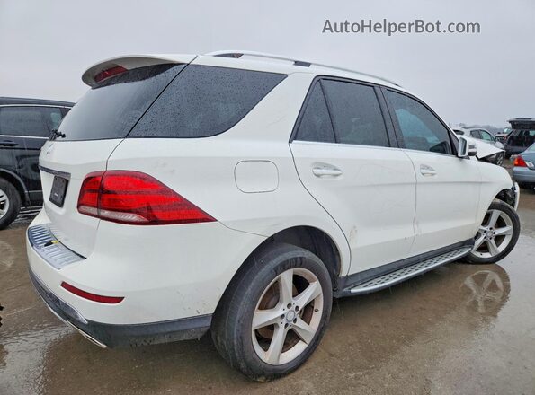4JGDA5JB5HA831202 2017 MERCEDES-BENZ GLE Белый Передняя правая четверть