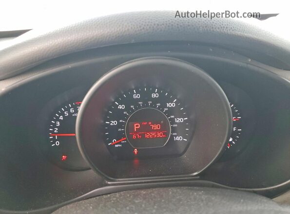 KNDJN2A26J7570529 2018 KIA SOUL Черный Вид задних сидений