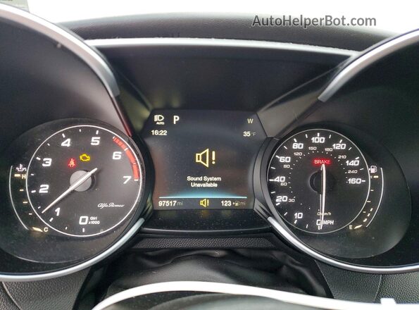 ZARFAECNXH7554764 2017 ALFA ROMEO GIULIA Черный Вид задних сидений
