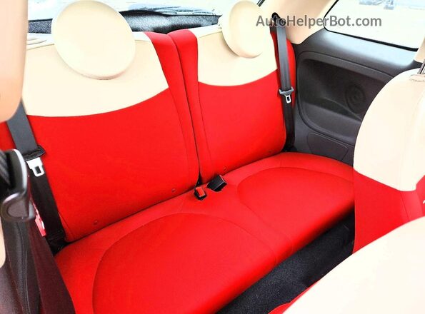 3C3CFFAR3GT228071 2016 FIAT 500 White Widok tylnych siedzeń