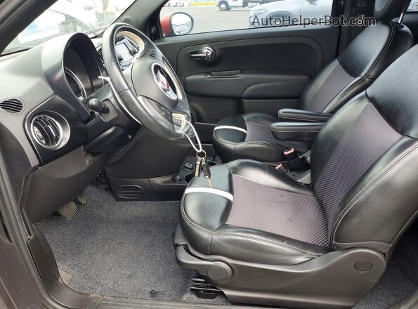 3C3CFFGEXGT247415 2016 FIAT 500 Черный Вид салона спереди