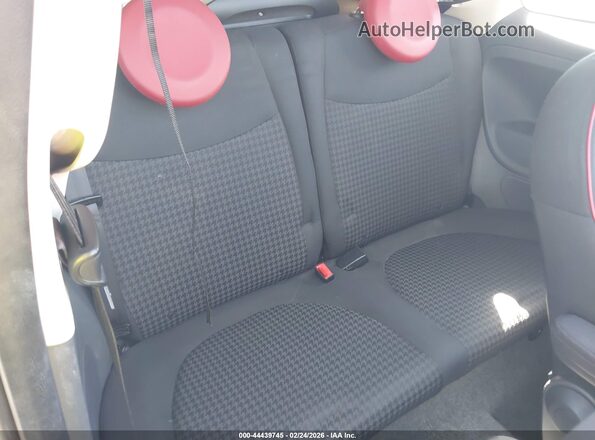 3C3CFFLR3HT561319 2017 FIAT 500C Blue Widok naklejki z numerem VIN