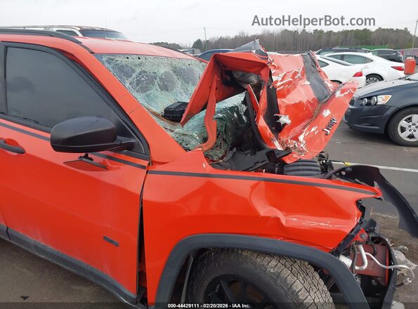 3C4NJCAB3JT124210 2018 JEEP COMPASS Orange 