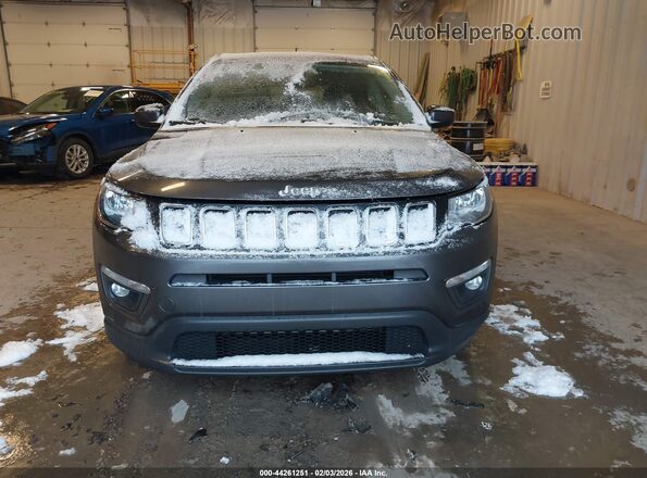 3C4NJCBB5JT227644 2018 JEEP COMPASS Серый Вид спереди