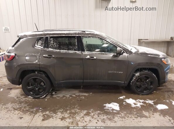 3C4NJCBB5JT227644 2018 JEEP COMPASS Серый Вид задней части салона