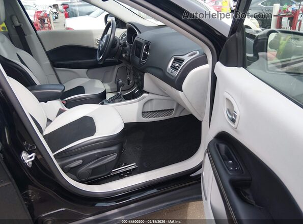 3C4NJCBB7KT652445 2019 JEEP COMPASS Black Սալոնի դիմացի տեսք