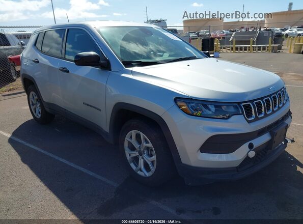 3C4NJDAN1ST588873 2025 JEEP COMPASS Серебряный Передняя правая четверть