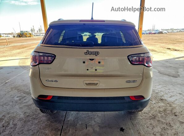 3C4NJDBB0KT650705 2019 JEEP COMPASS Белый Вид сзади