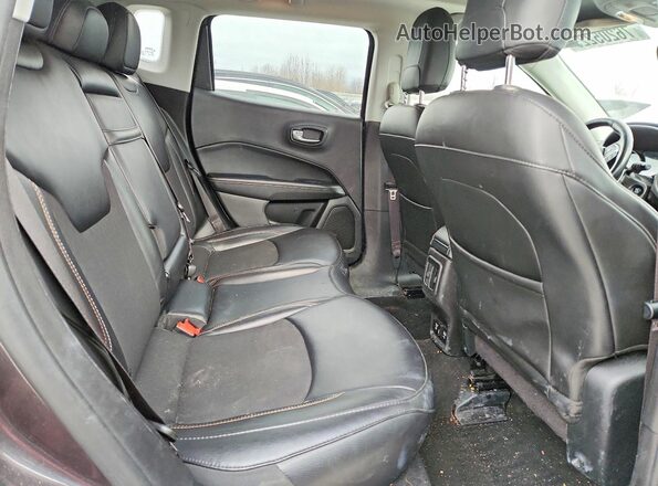 3C4NJDBB0KT789278 2019 JEEP COMPASS Gray Вид задньої частини салону