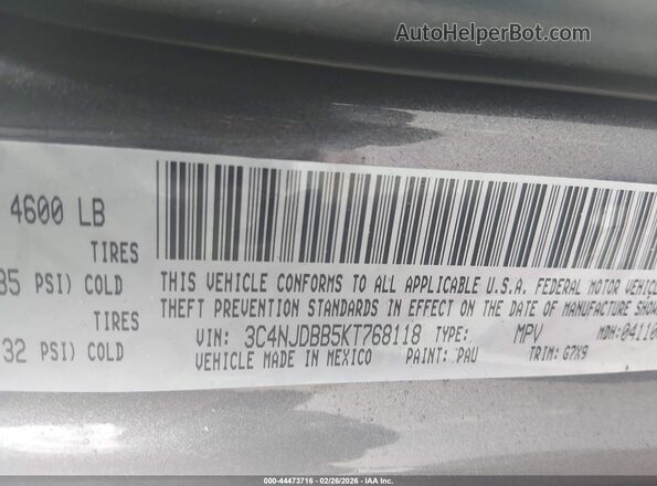 3C4NJDBB5KT768118 2019 JEEP COMPASS Gray Widok komory silnika