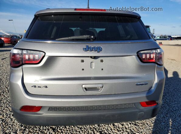 3C4NJDBB5MT503119 2021 JEEP COMPASS Silver Widok z tyłu
