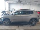 2017 Jeep New Compass Latitude 4x4 Silver vin: 3C4NJDBB7HT597364