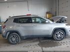 2017 Jeep New Compass Latitude 4x4 Silver vin: 3C4NJDBB7HT597364