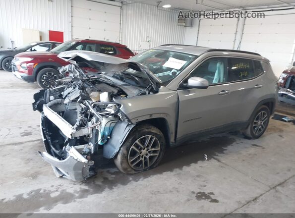 3C4NJDBB7HT597364 2017 JEEP NEW COMPASS Silver Przód lewy