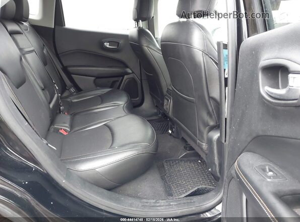 3C4NJDBB7KT654301 2019 JEEP COMPASS Black VIN კოდის სტიკერის ხედი