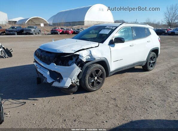3C4NJDBB8NT219582 2022 JEEP COMPASS White Przód lewy