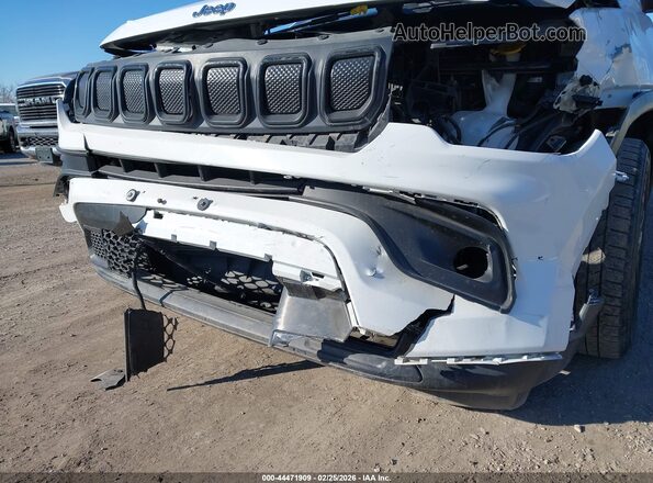 3C4NJDBB8NT219582 2022 JEEP COMPASS White 