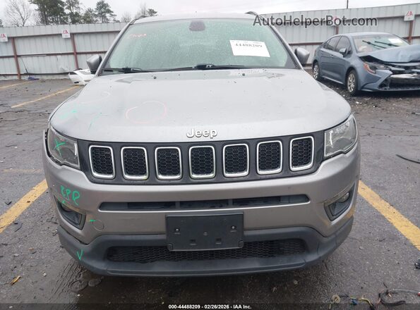 3C4NJDBB9KT595235 2019 JEEP COMPASS Серебряный Вид щитка приборов