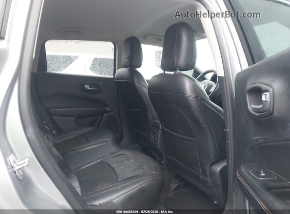 3C4NJDBB9KT595235 2019 JEEP COMPASS Серебряный Вид наклейки с VIN-кодом