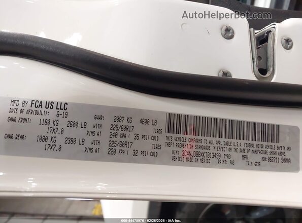 3C4NJDBBXKT813490 2019 JEEP COMPASS White Շարժիչի բաժամունքի տեսք