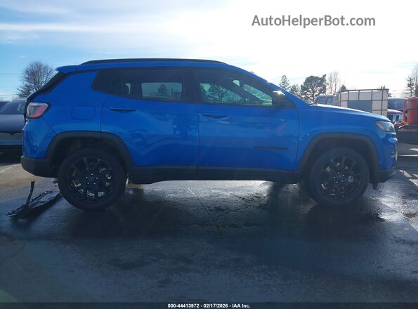 3C4NJDBN0TT159708 2026 JEEP COMPASS Синий Вид задней части салона