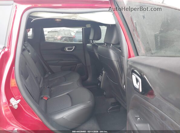 3C4NJDBN2TT162576 2026 JEEP COMPASS Red Vista de la etiqueta del VIN