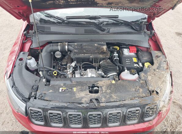 3C4NJDBN2TT162576 2026 JEEP COMPASS Red Vista trasera