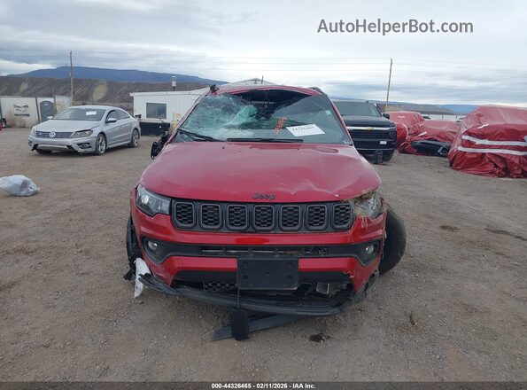 3C4NJDBN2TT162576 2026 JEEP COMPASS Red Vista del cuadro de instrumentos