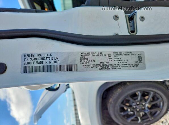 3C4NJDBN3ST516166 2025 JEEP COMPASS White Widok komory silnika