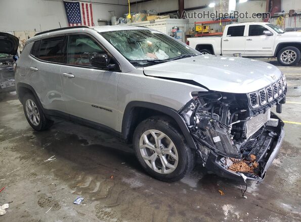 3C4NJDBN7RT147287 2024 JEEP COMPASS Silver Delantero derecho