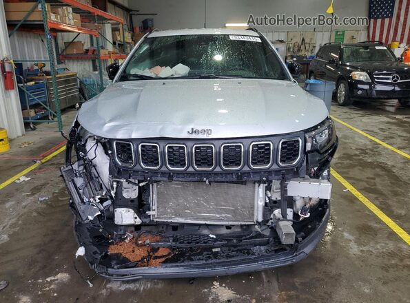 3C4NJDBN7RT147287 2024 JEEP COMPASS Silver Vista frontal