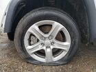 2023 Jeep Compass Latitude White vin: 3C4NJDBN8PT553379 Damage: Left Front Wheel, Curb Rash, > 12 Inches