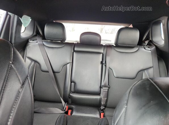 3C4NJDBN9PT561748 2023 JEEP COMPASS Белый 