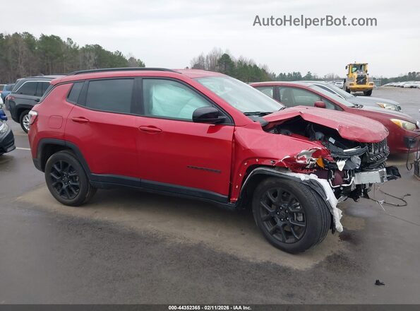 3C4NJDBNXTT179643 2026 JEEP COMPASS Red Вид задньої частини салону
