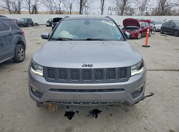 3C4NJDCB1KT669875 2019 JEEP COMPASS Gray წინა ხედი