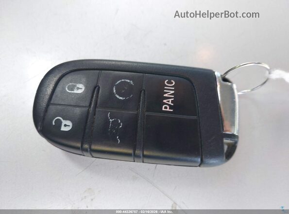 3C4NJDCB4HT616855 2017 JEEP NEW COMPASS Серый Вид панели приборов