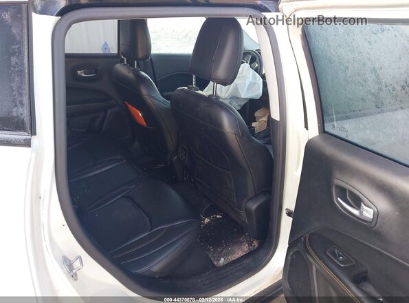 3C4NJDCB6HT627890 2017 JEEP NEW COMPASS Белый Вид наклейки с VIN-кодом