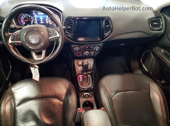 3C4NJDCB8KT673907 2019 JEEP COMPASS Silver წინა პანელის ხედი