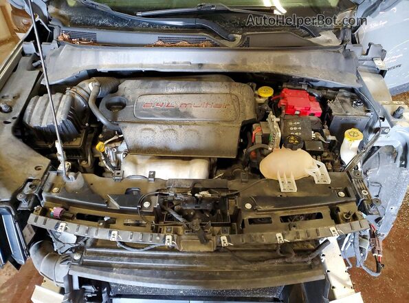 3C4NJDCB8KT673907 2019 JEEP COMPASS Silver ძრავის განყოფილების ხედი