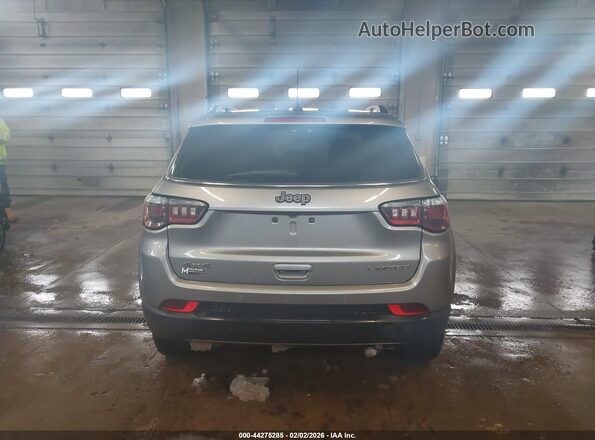 3C4NJDCB9MT523937 2021 JEEP COMPASS Серебряный 