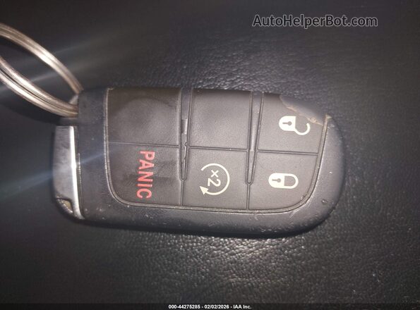 3C4NJDCB9MT523937 2021 JEEP COMPASS Серебряный Вид панели приборов