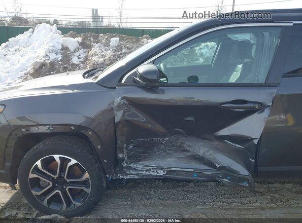 3C4NJDCN6PT512666 2023 JEEP COMPASS Серый Вид спереди