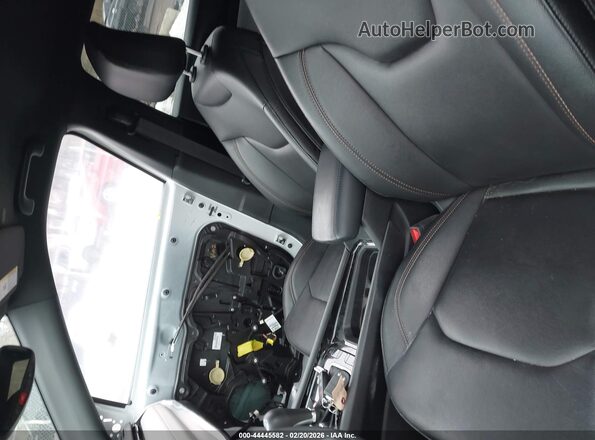 3C4NJDCN6RT112884 2024 JEEP COMPASS White Widok wnętrza z przodu