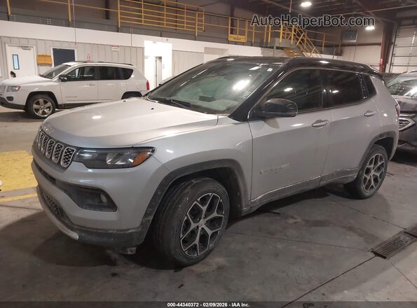 3C4NJDCN7RT151306 2024 JEEP COMPASS Silver წინა მარცხენა ხედი სამი მეოთხედიდან