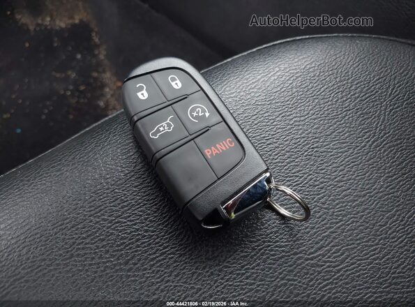 3C4NJDCN7TT151295 2026 JEEP COMPASS Черный Вид панели приборов