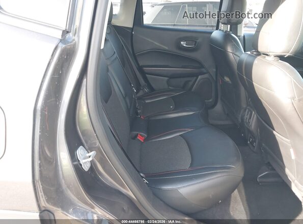 3C4NJDDB1KT670930 2019 JEEP COMPASS Коричневый Вид наклейки с VIN-кодом