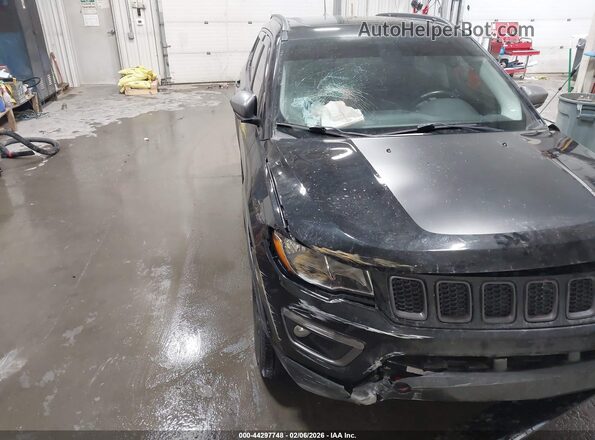 3C4NJDDB5HT631864 2017 JEEP NEW COMPASS Черный Вид спереди