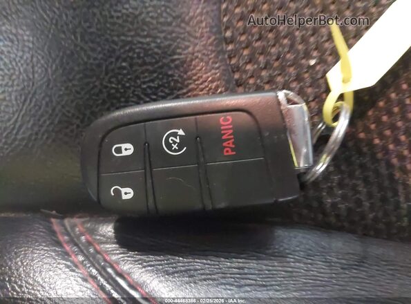 3C4NJDDB5JT485598 2018 JEEP COMPASS Синий Вид панели приборов